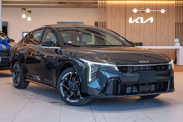 2025 Kia K4 GT-Line CL4m