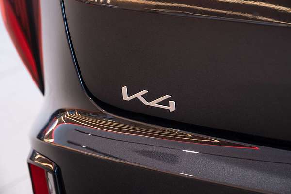 2025 Kia K4 GT-Line CL4m