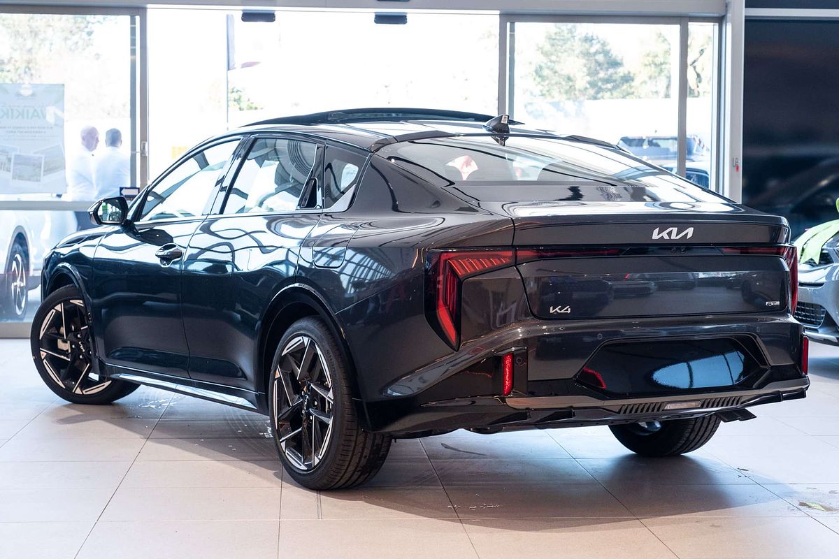 2025 Kia K4 GT-Line CL4m