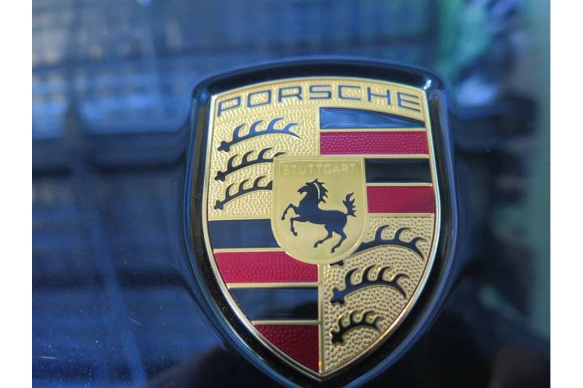 2023 Porsche Cayenne PLATINUM EDITION 9YB