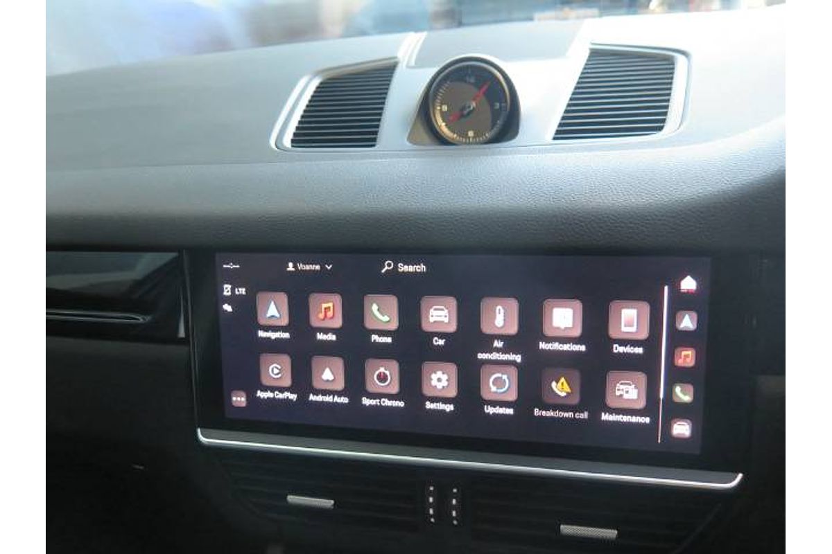 2023 Porsche Cayenne PLATINUM EDITION 9YB
