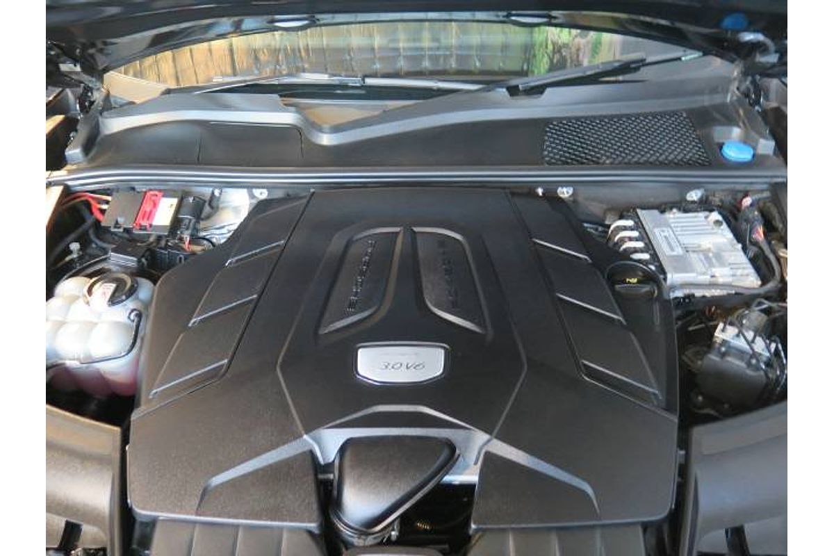 2023 Porsche Cayenne PLATINUM EDITION 9YB