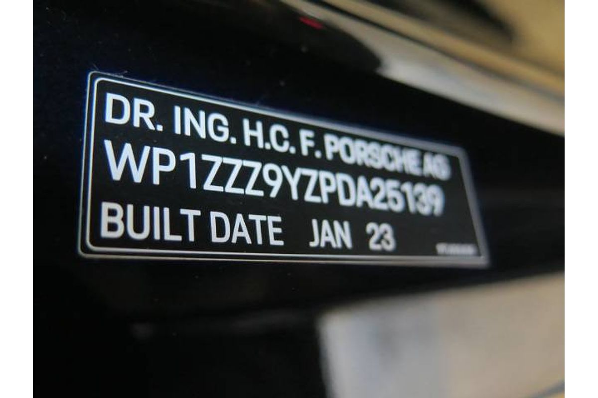 2023 Porsche Cayenne PLATINUM EDITION 9YB