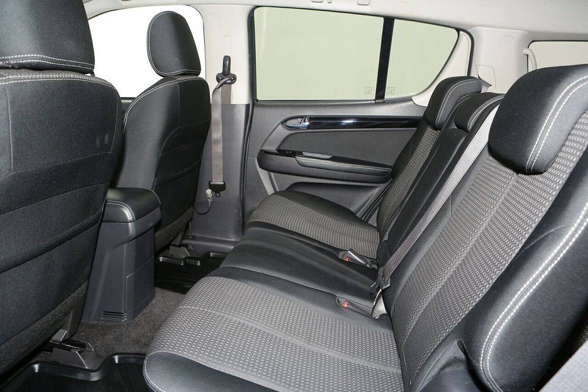 2021 Isuzu MU-X LS-U