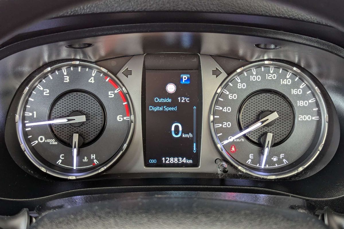 2022 Toyota Hilux SR GUN126R 4X4