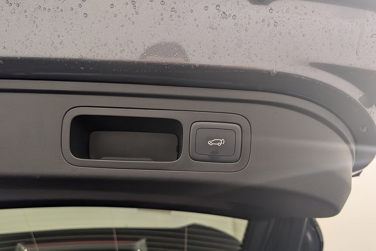 2025 MG MGS5 EV Essence 62 ZS3EM
