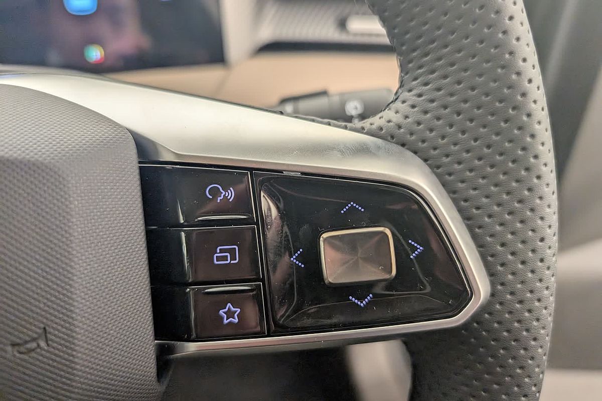 2025 MG MGS5 EV Essence 62 ZS3EM