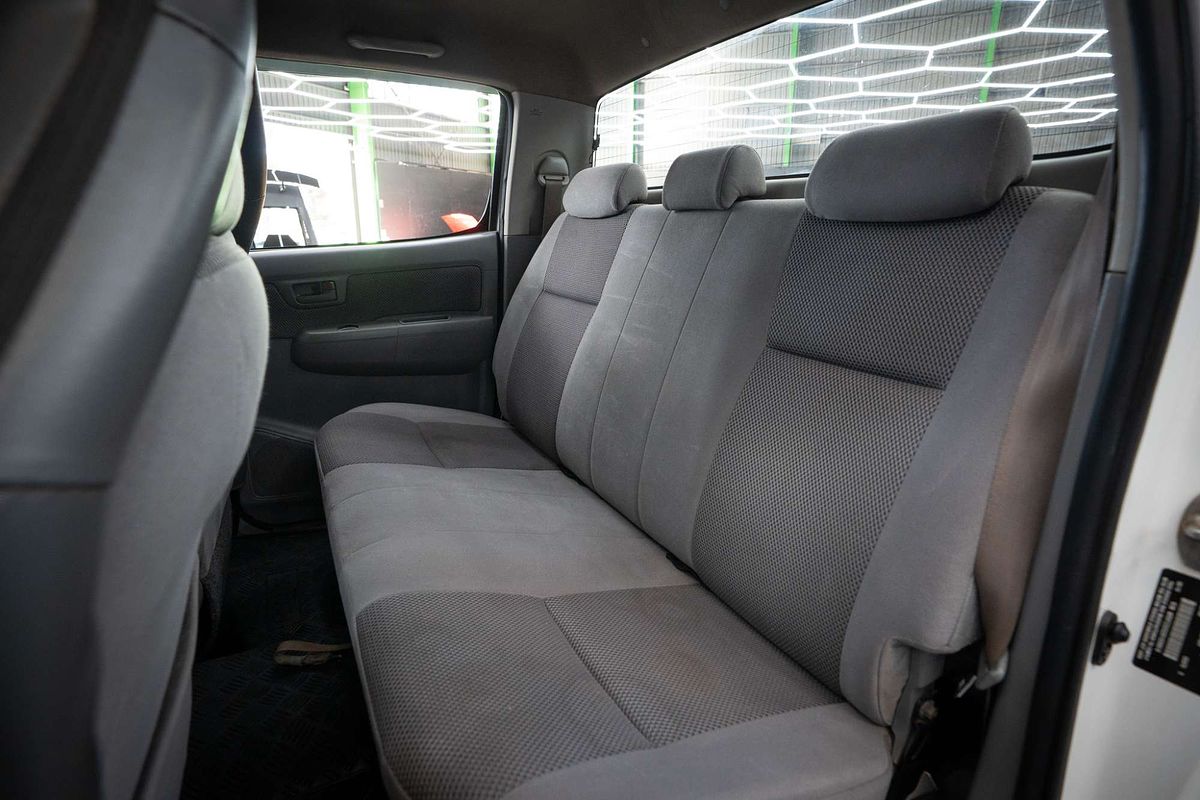 2010 Toyota Hilux SR KUN26R 4X4