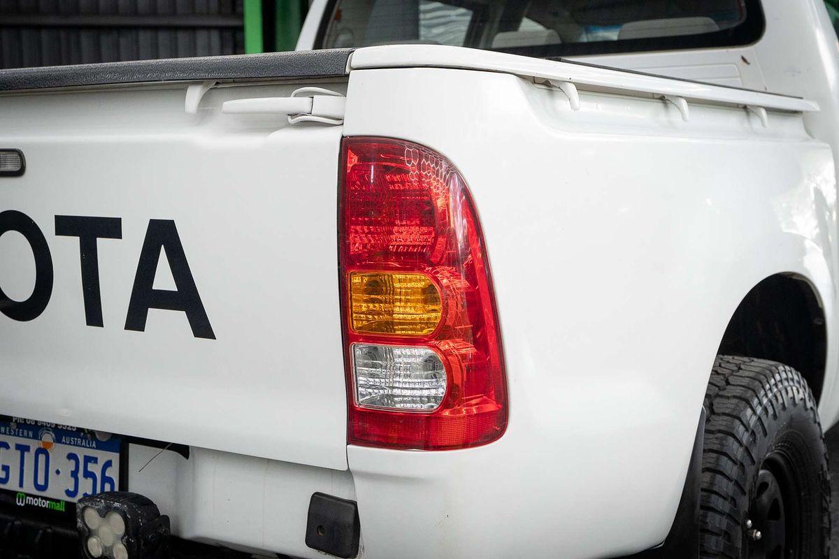2010 Toyota Hilux SR KUN26R 4X4