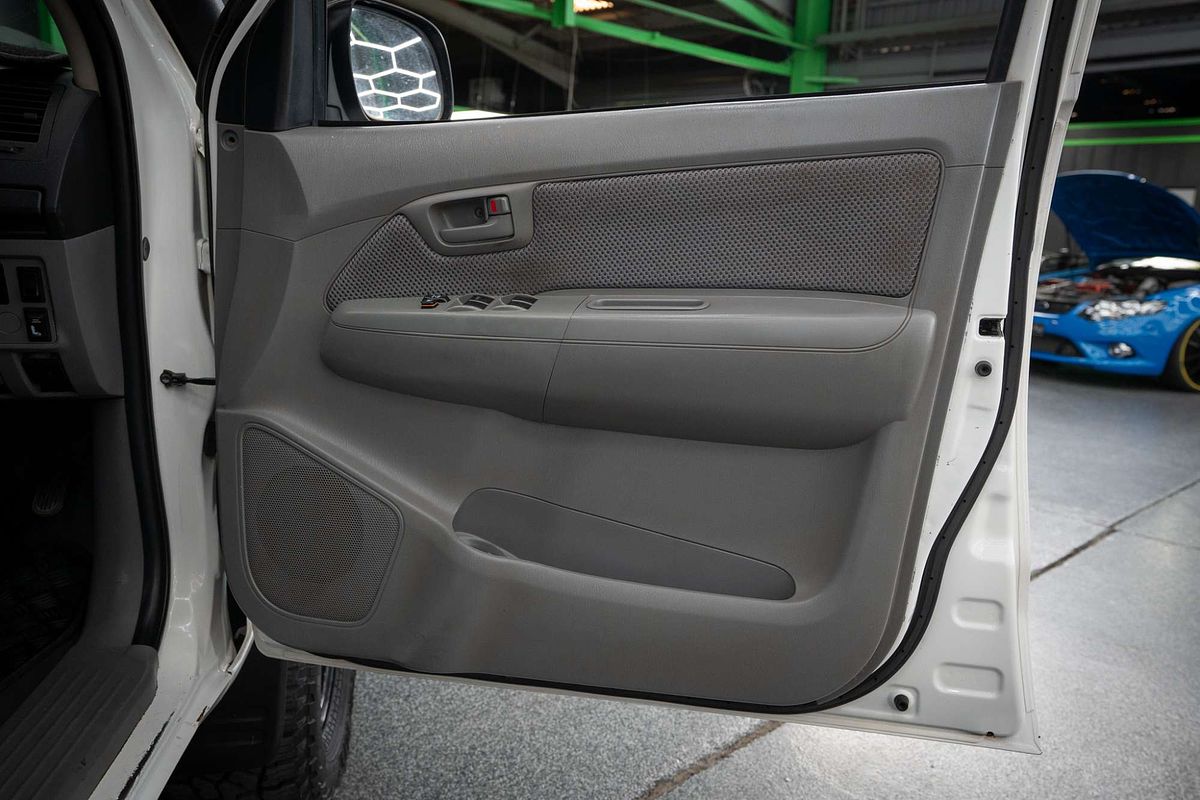 2010 Toyota Hilux SR KUN26R 4X4