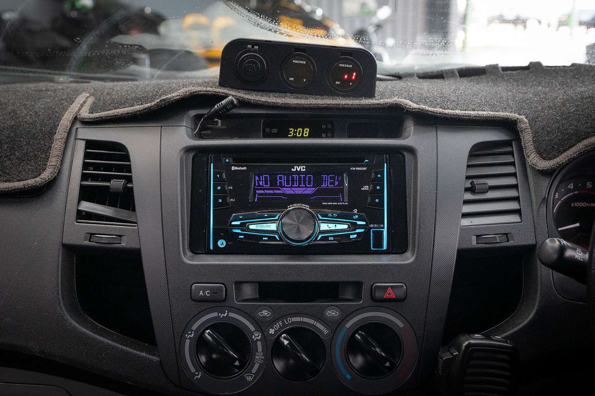 2010 Toyota Hilux SR KUN26R 4X4