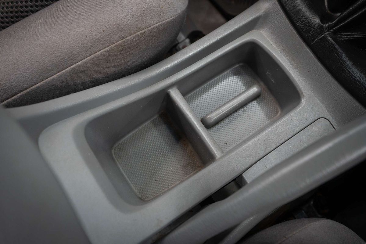 2010 Toyota Hilux SR KUN26R 4X4