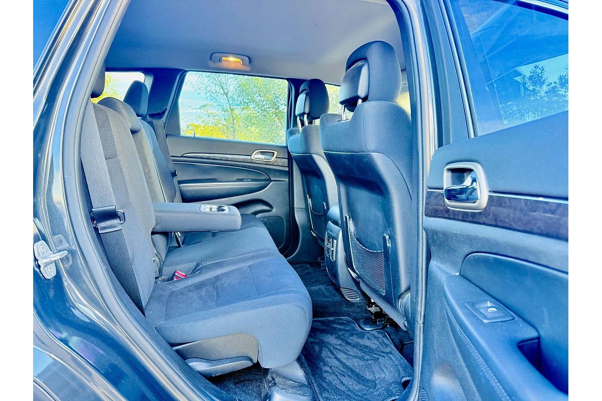 2011 Jeep Grand Cherokee Laredo WK