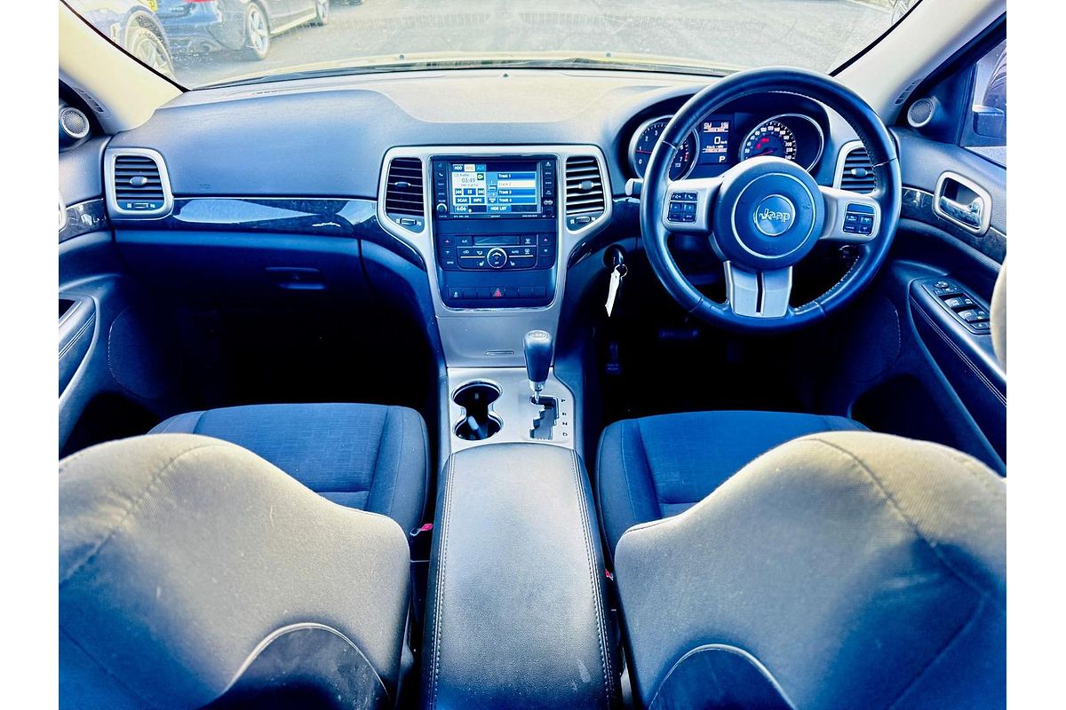 2011 Jeep Grand Cherokee Laredo WK