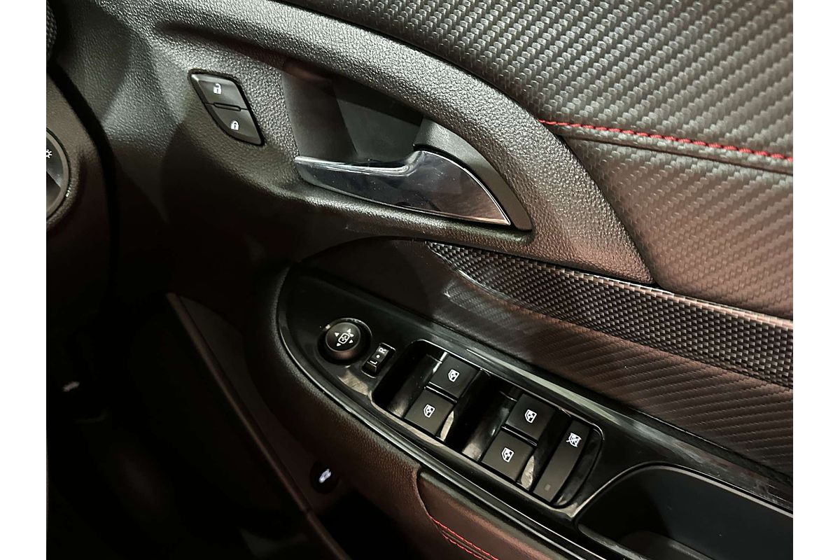 2016 Holden Commodore SV6 Black VF Series II