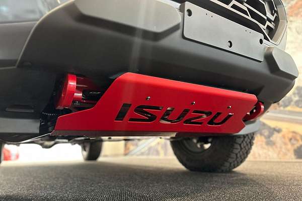 2025 Isuzu D-MAX BLADE 4X4