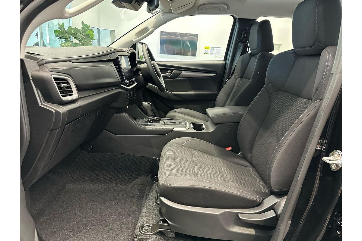 2025 Isuzu MU-X LS-M