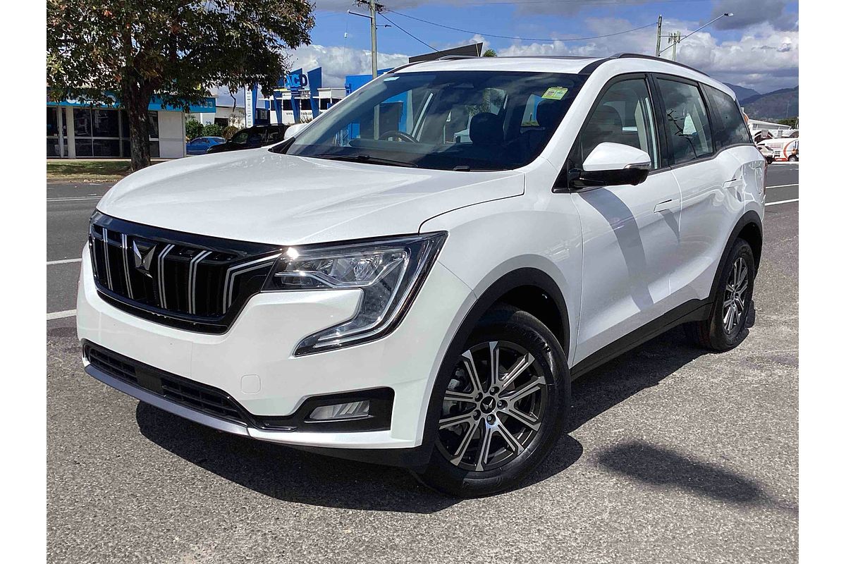 2025 Mahindra XUV700 AX7L