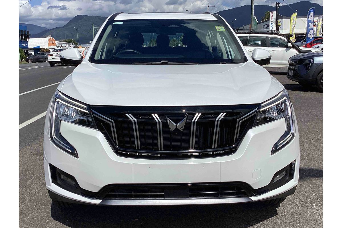 2025 Mahindra XUV700 AX7L
