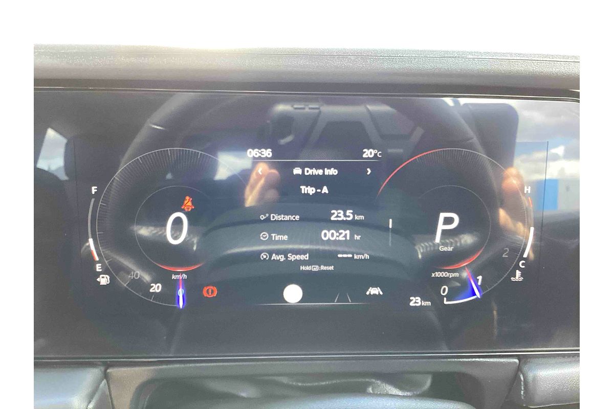 2025 Mahindra XUV700 AX7L
