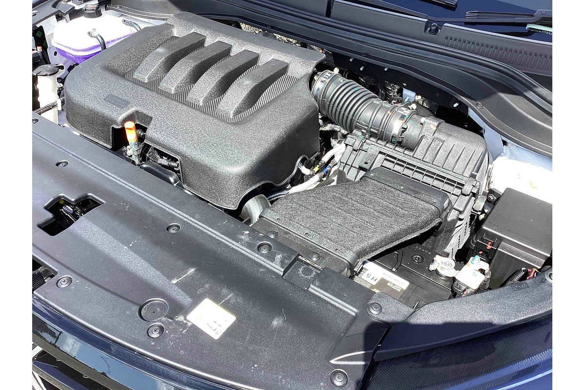 2025 Mahindra XUV700 AX7L