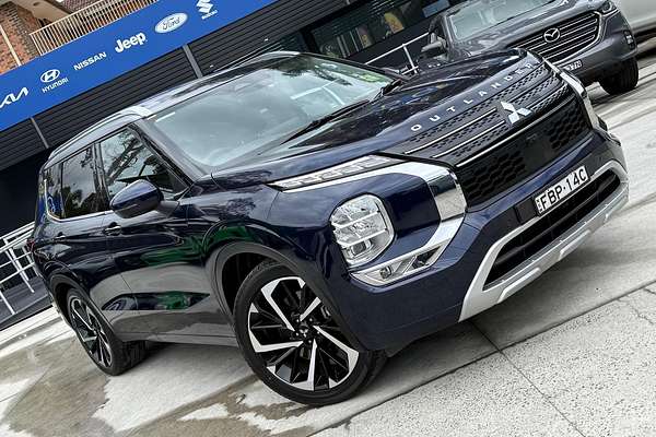 2023 Mitsubishi Outlander Exceed ZM