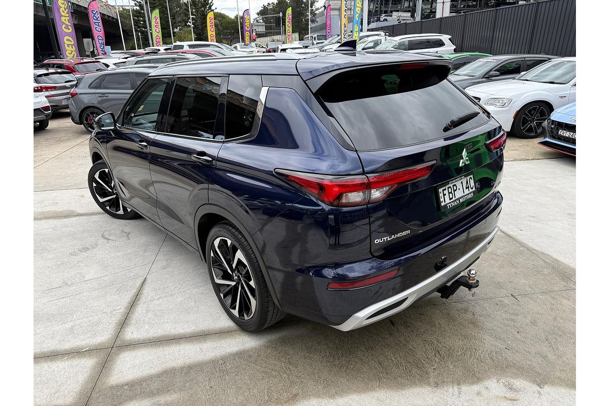 2023 Mitsubishi Outlander Exceed ZM