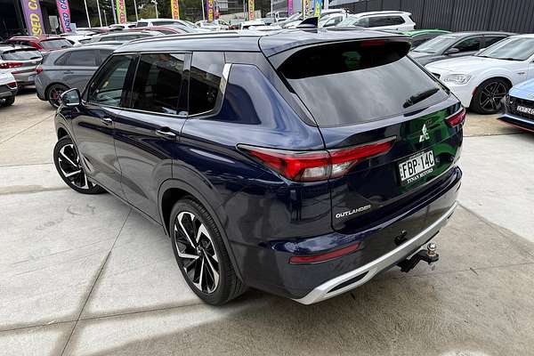 2023 Mitsubishi Outlander Exceed ZM