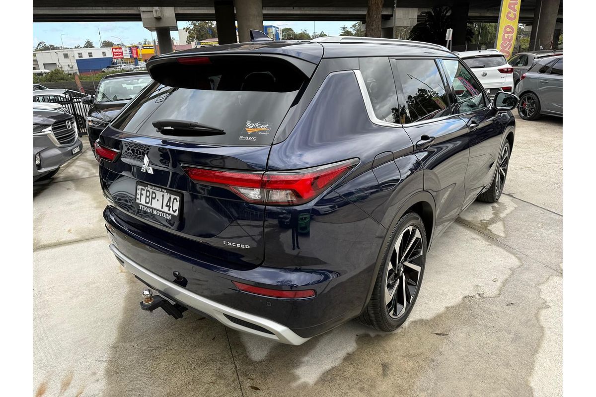2023 Mitsubishi Outlander Exceed ZM