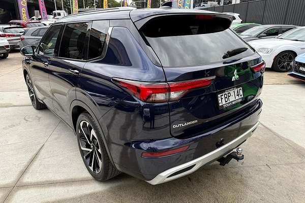 2023 Mitsubishi Outlander Exceed ZM
