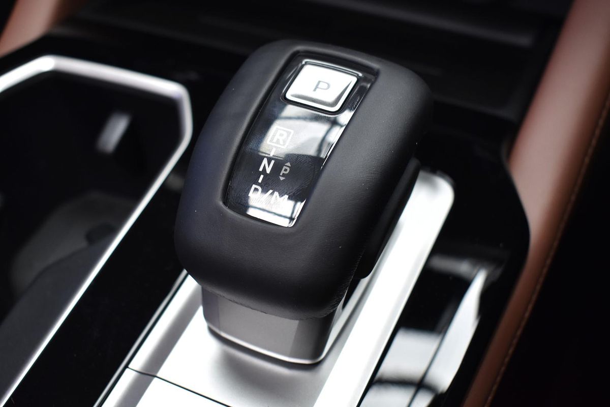 2025 Mitsubishi Outlander Exceed Tourer ZM
