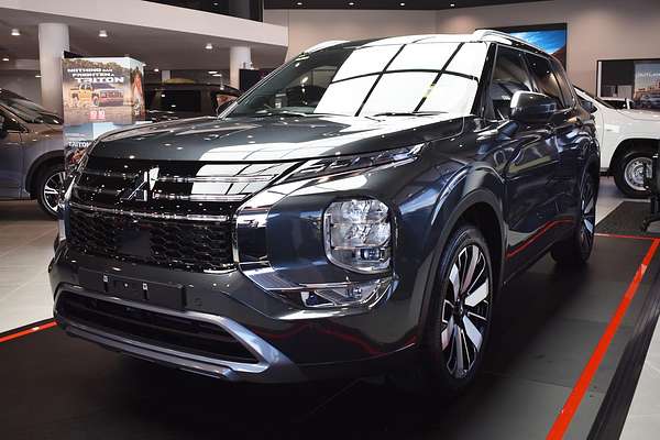 2025 Mitsubishi Outlander Exceed Tourer ZM