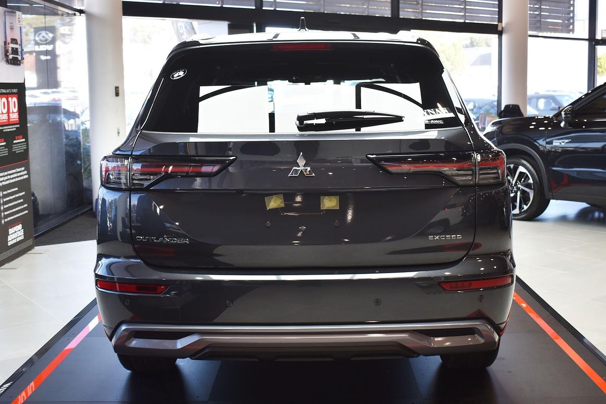 2025 Mitsubishi Outlander Exceed Tourer ZM