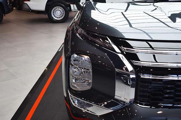 2025 Mitsubishi Outlander Exceed Tourer ZM