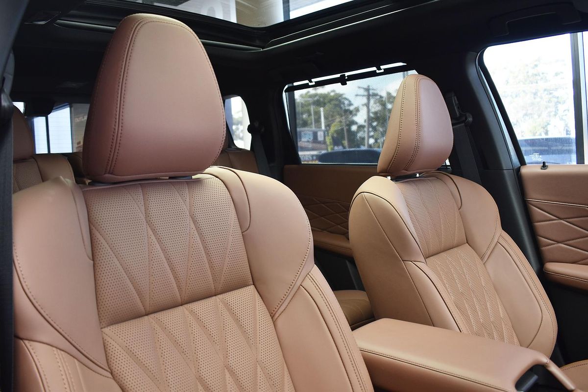 2025 Mitsubishi Outlander Exceed Tourer ZM