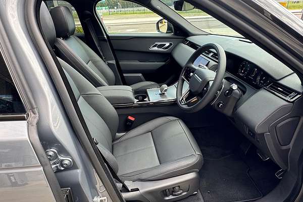 2023 Land Rover Range Rover Velar P250 Dynamic SE L560