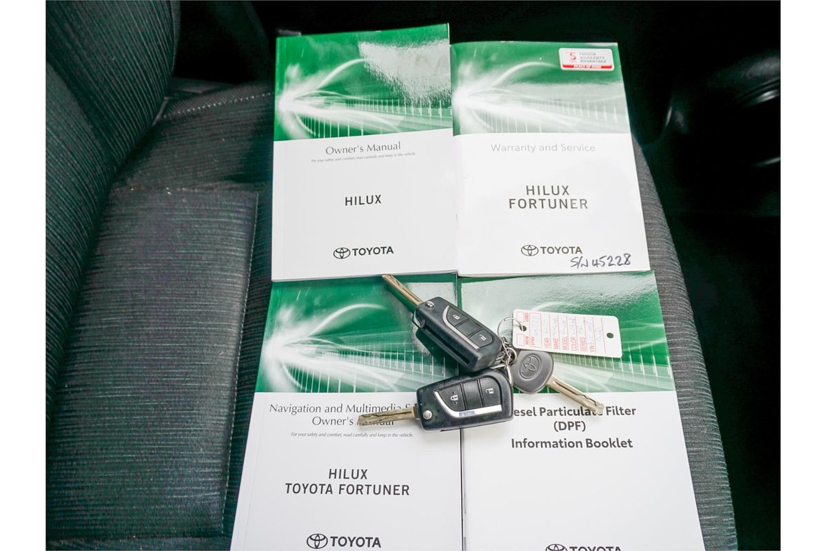 2021 Toyota Hilux SR GUN126R 4X4