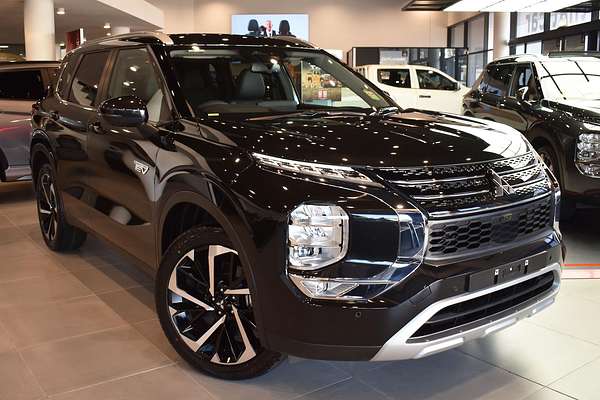 2025 Mitsubishi Outlander PHEV Aspire ZM