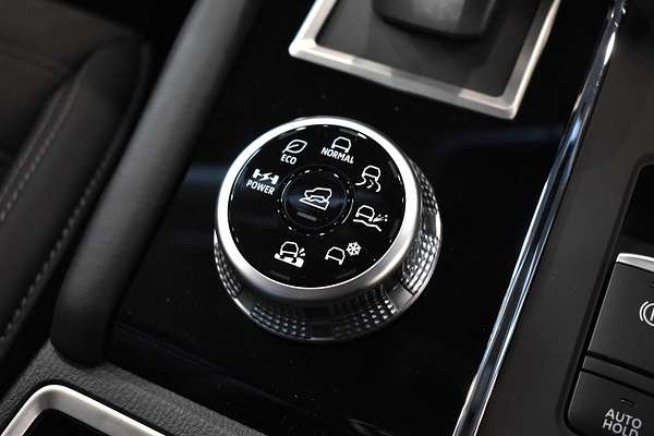 2025 Mitsubishi Outlander PHEV Aspire ZM