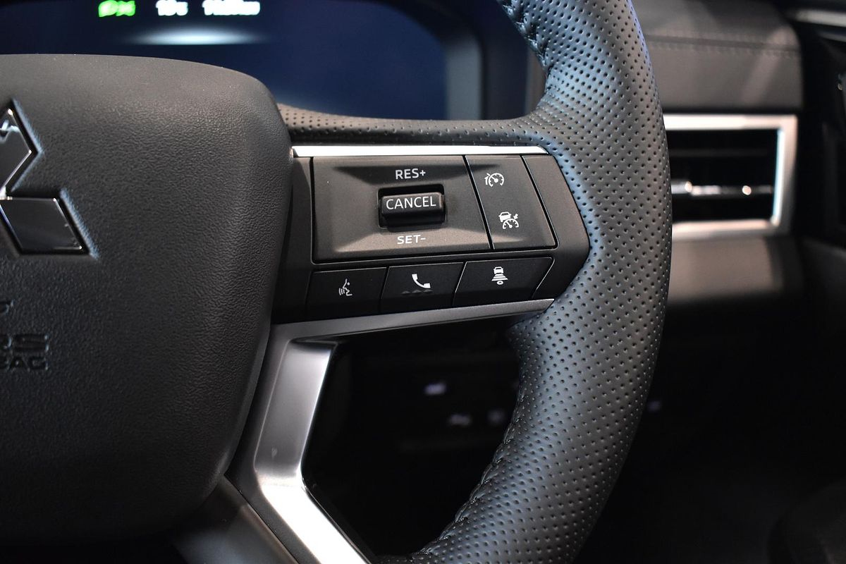 2025 Mitsubishi Outlander PHEV Aspire ZM