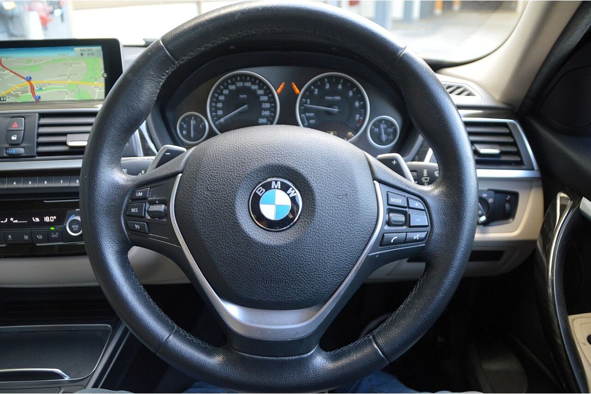 2015 BMW 3 Series 330i Luxury Line F30 LCI