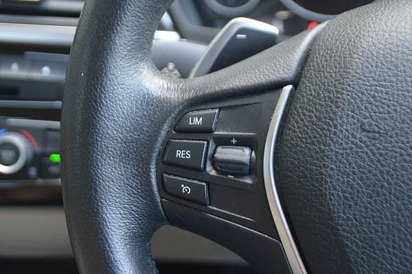 2015 BMW 3 Series 330i Luxury Line F30 LCI