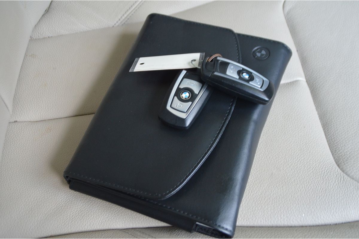 2015 BMW 3 Series 330i Luxury Line F30 LCI
