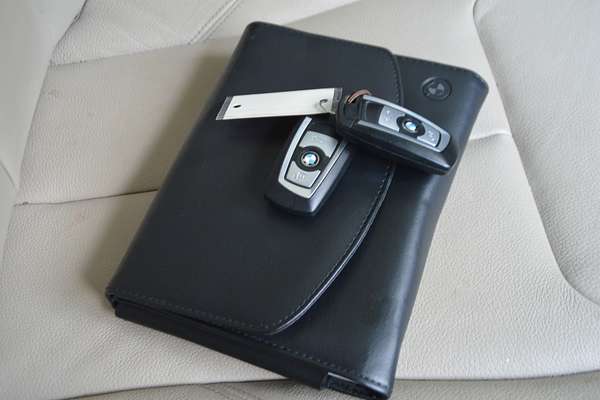 2015 BMW 3 Series 330i Luxury Line F30 LCI