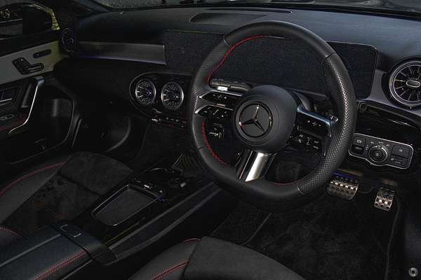 2024 Mercedes-Benz A-Class A200 V177