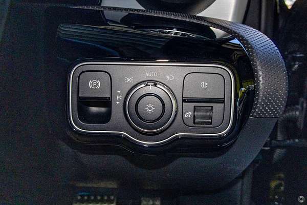 2024 Mercedes-Benz A-Class A200 V177