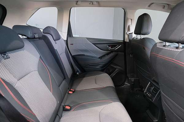 2023 Subaru Forester 2.5i Sport S5