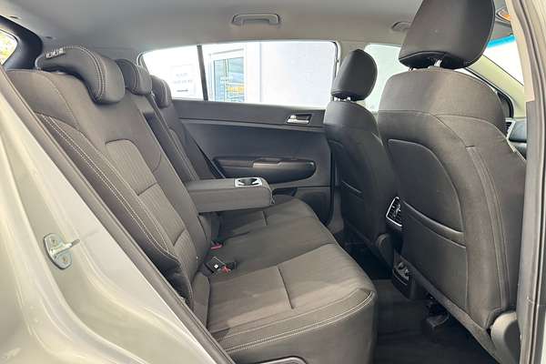 2020 Kia Sportage S QL