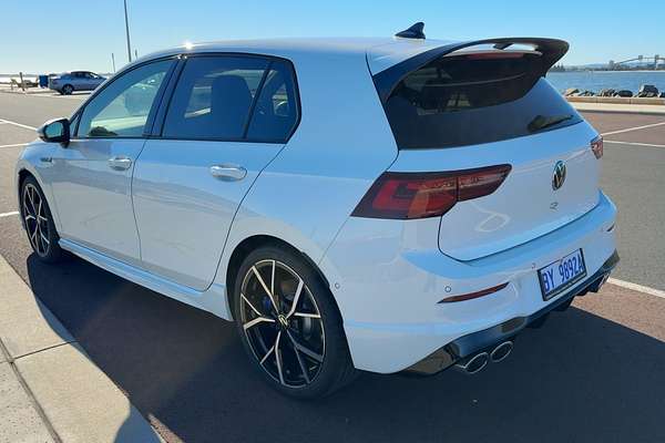 2024 Volkswagen Golf R 8