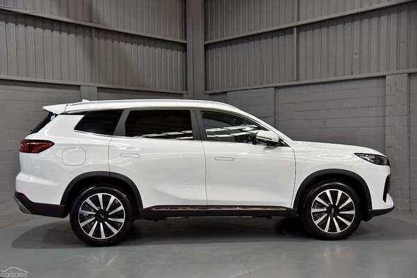 2025 Chery Tiggo 8 Super Hybrid Ultimate T31